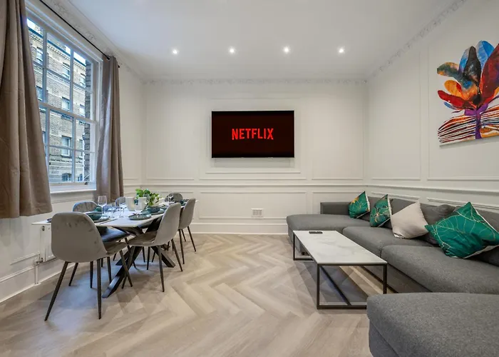 Pimlico Brand New Luxury Home